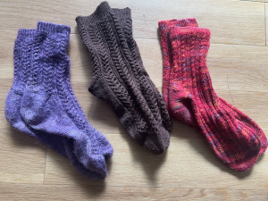 stretchy socks